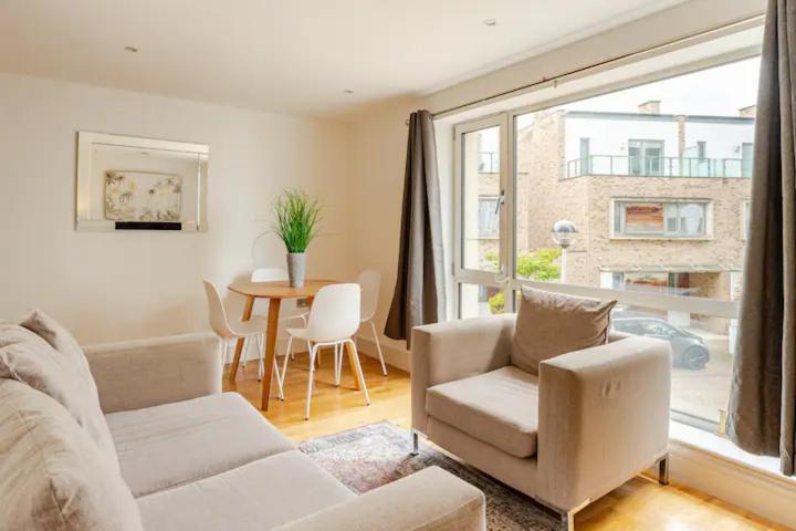 Brand New Flat In Central London With Car Park Extérieur photo