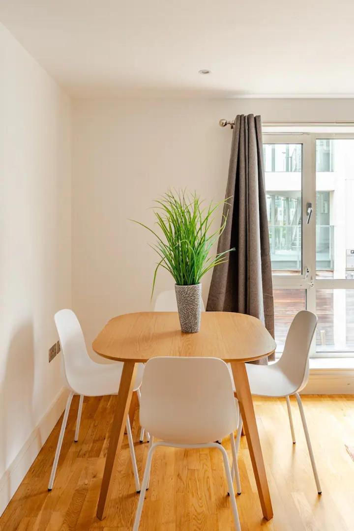 Brand New Flat In Central London With Car Park Extérieur photo
